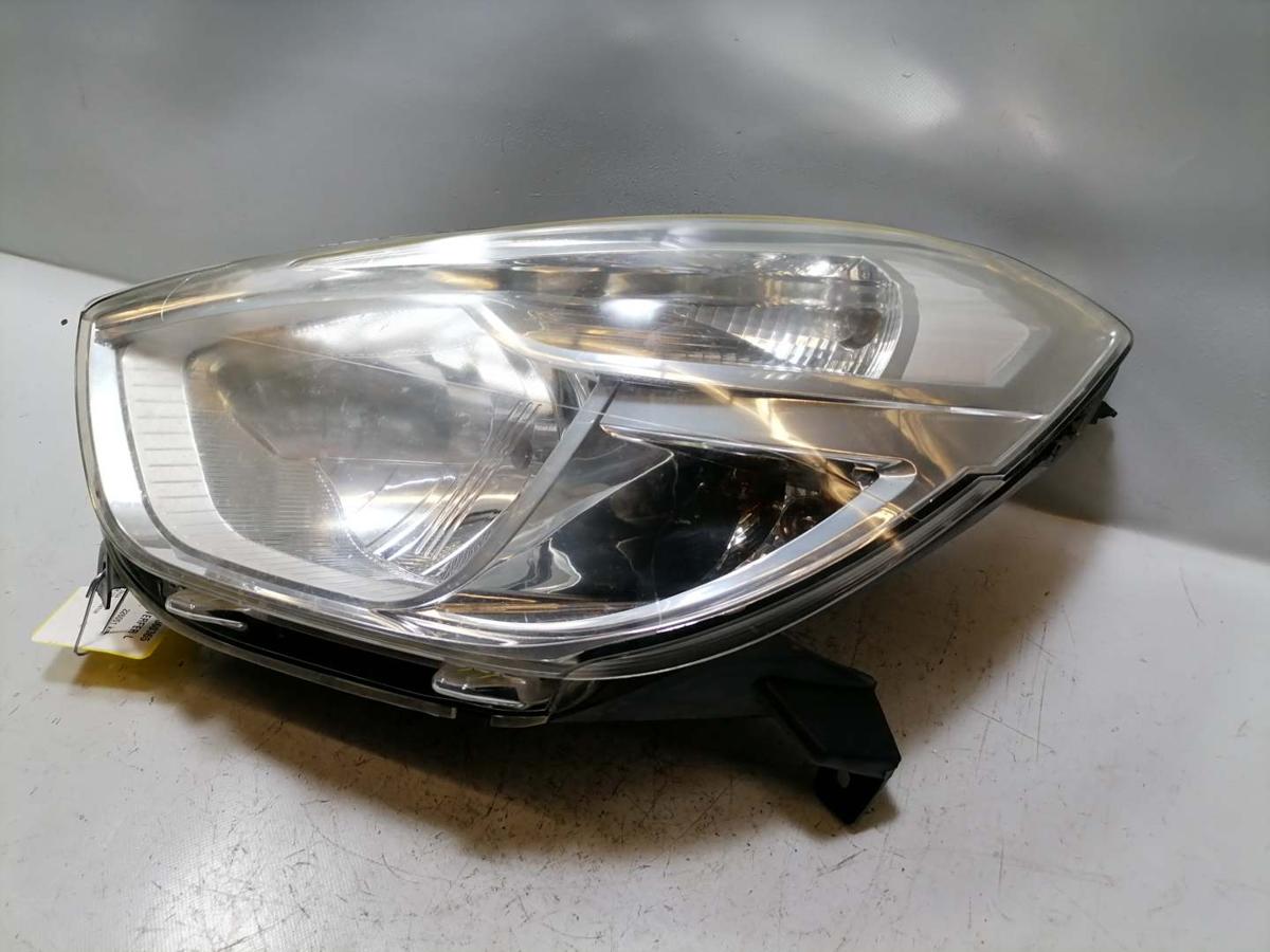 Dacia Lodgy Bj.2013 Scheinwerfer vorn links Halogen leicht vergilbt Zubeh&ouml;r